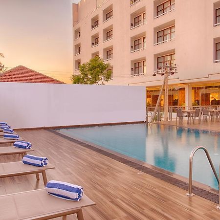Northgate Jaffna Hotel Bagian luar foto