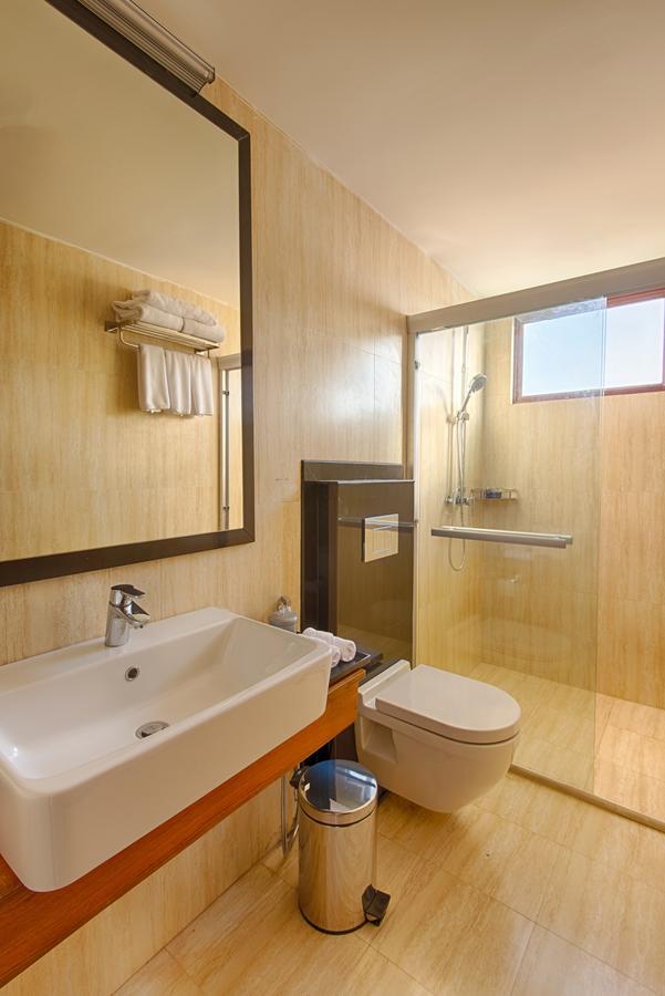 Northgate Jaffna Hotel Bagian luar foto