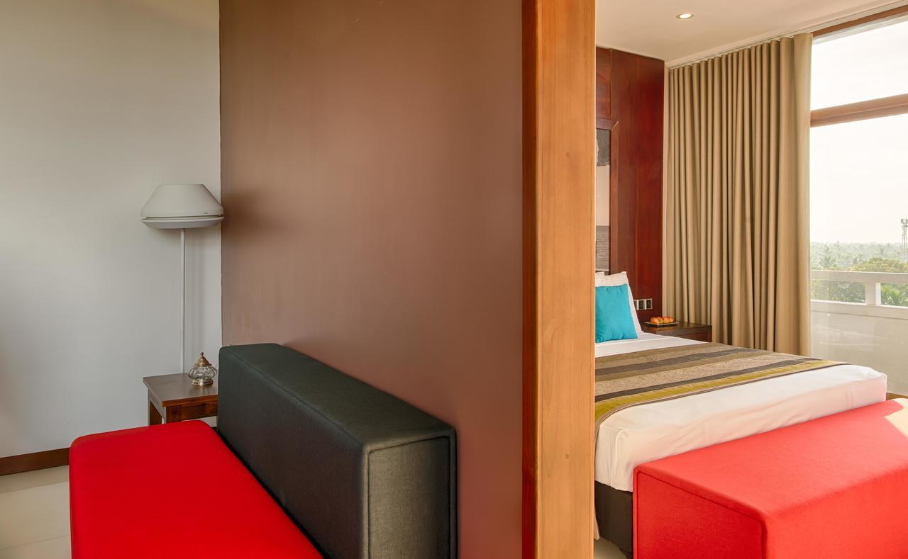 Northgate Jaffna Hotel Bagian luar foto